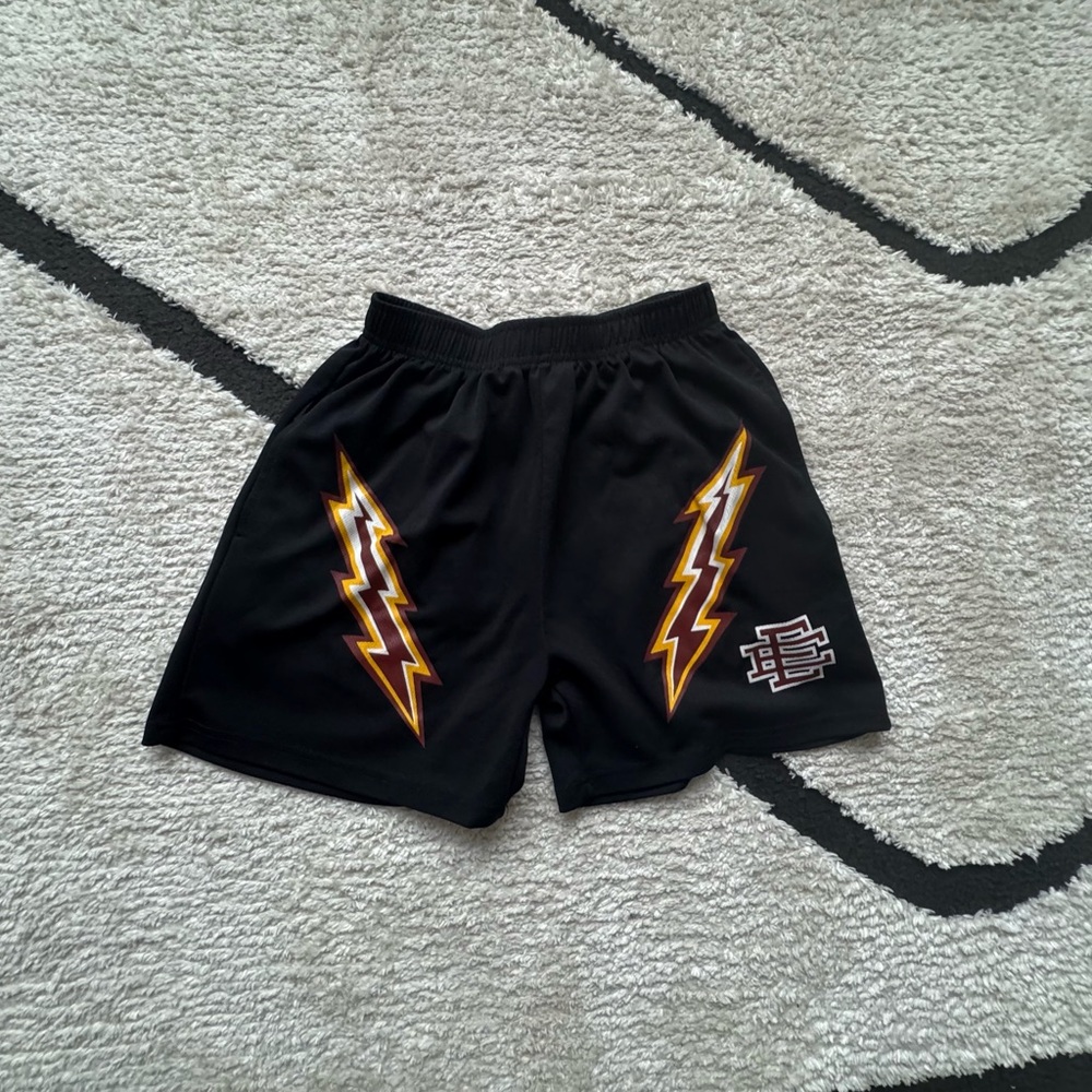 Men’s EE black lightning shorts size medium